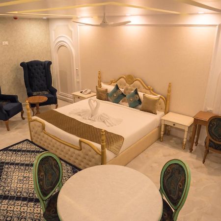 Hotel Blue Waves Jangli Ghat Ngoại thất bức ảnh