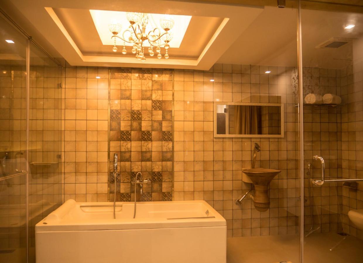 Hotel Blue Waves Jangli Ghat Ngoại thất bức ảnh