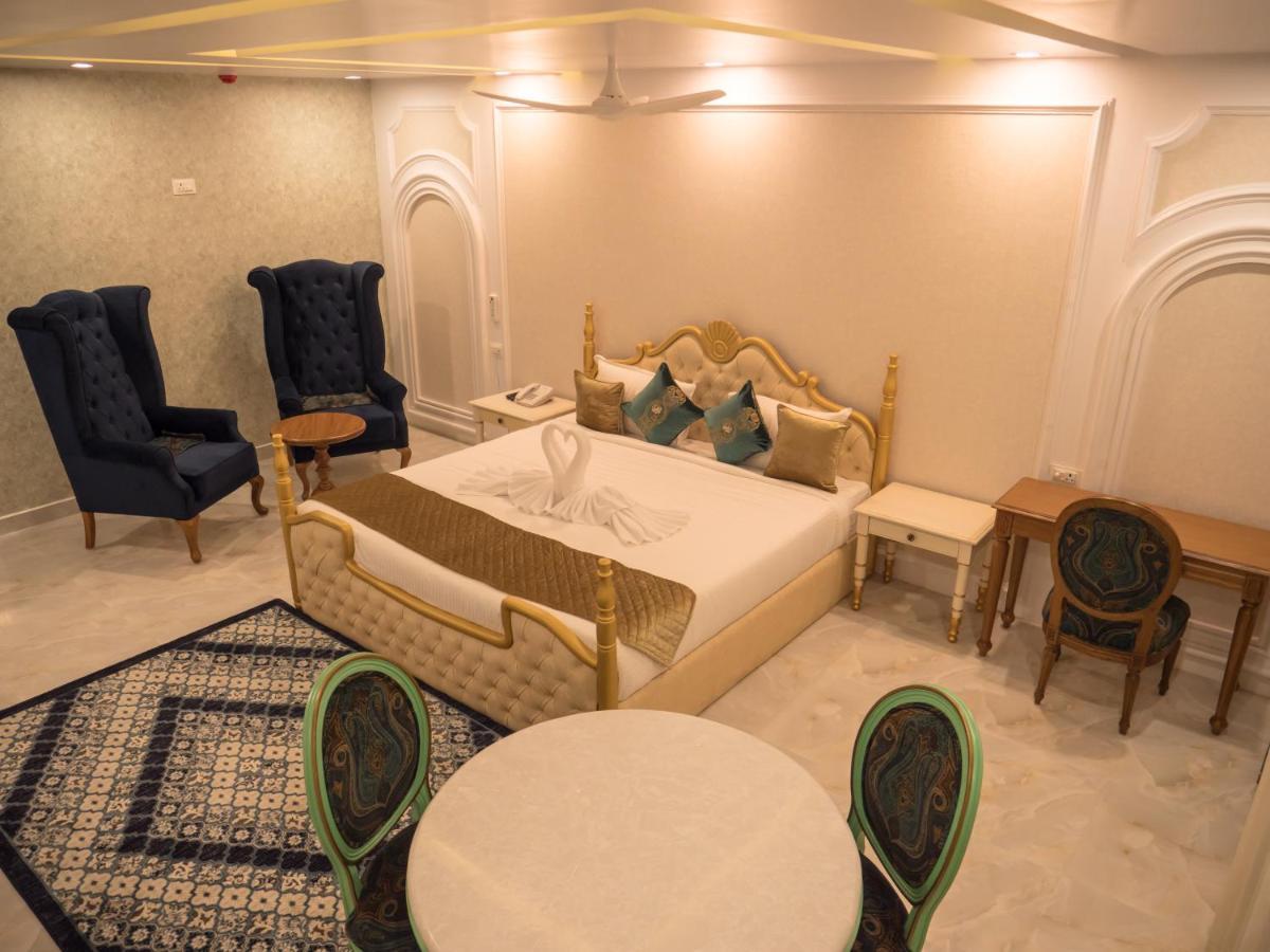 Hotel Blue Waves Jangli Ghat Ngoại thất bức ảnh